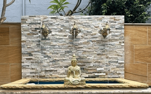 Outdoor Features